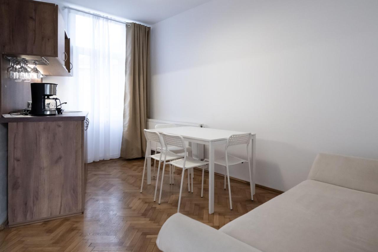 Hotel Casa Basarab Braszów Zewnętrze zdjęcie